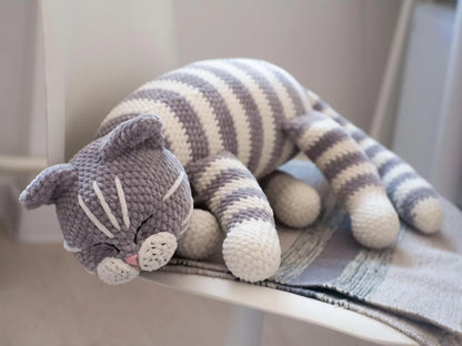 Sleeping cat crochet pattern Plush kitty