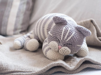Sleeping cat crochet pattern Plush kitty